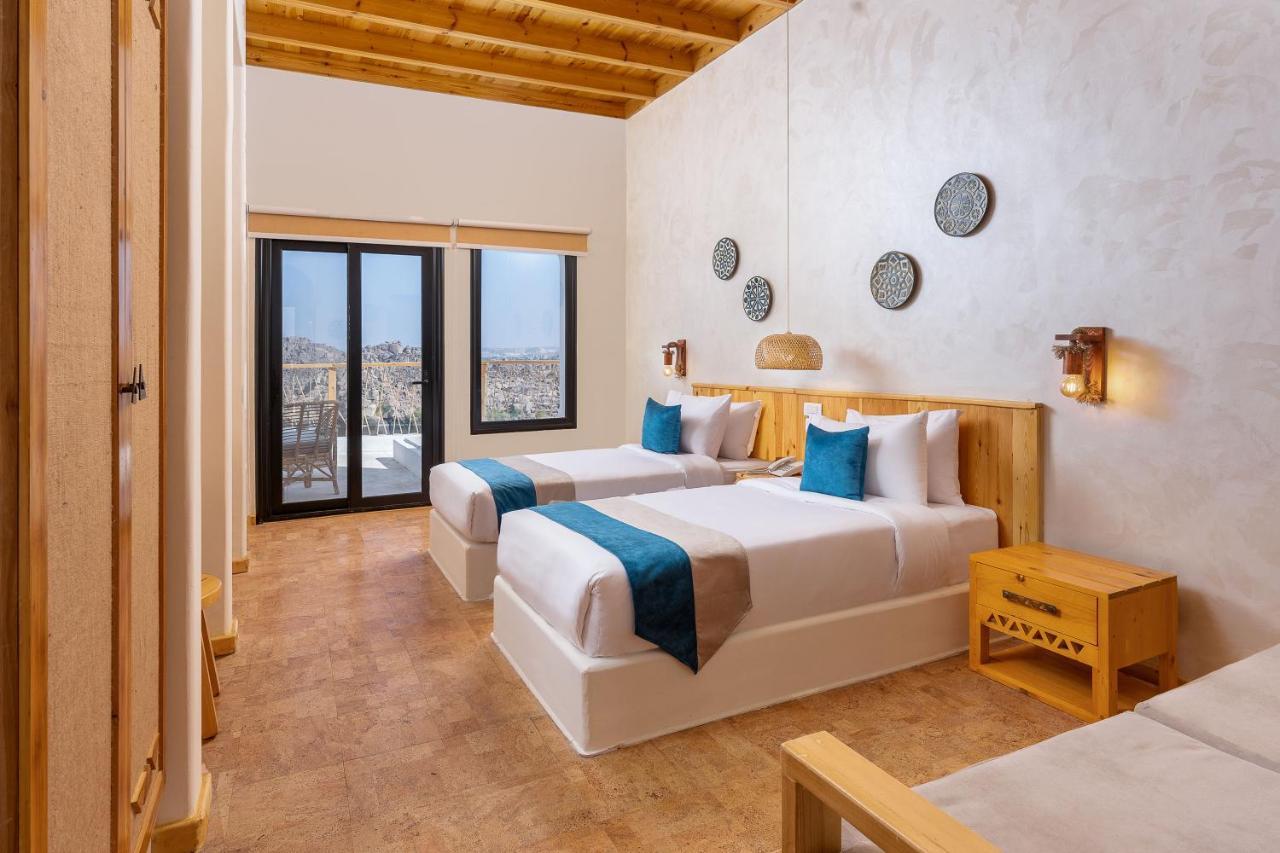 Benben By Dhara Hotels - Adults Only Asszuán Kültér fotó A guest room at the Santa Clara Inn