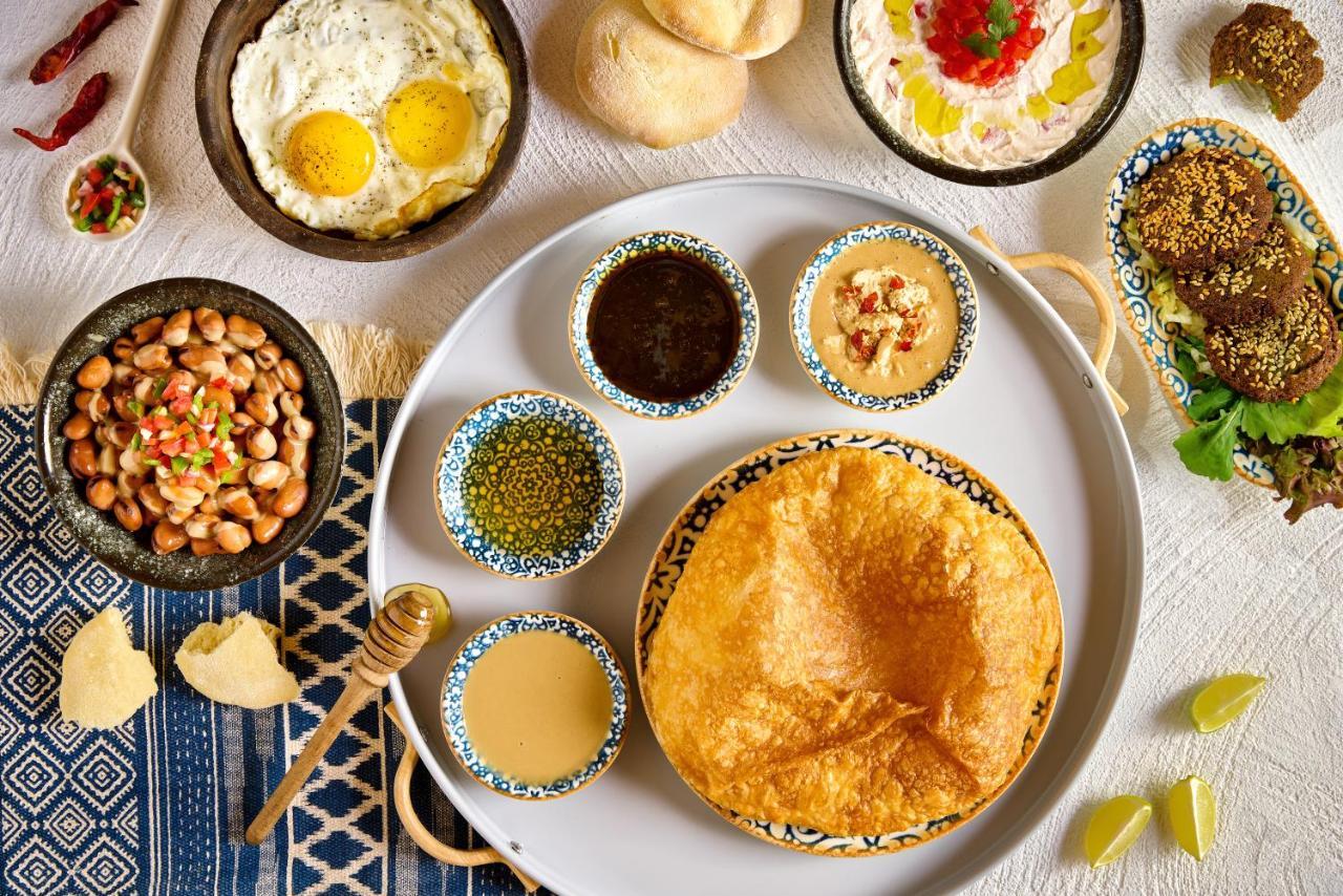 Benben By Dhara Hotels - Adults Only Asszuán Kültér fotó A typical breakfast in Tunisia